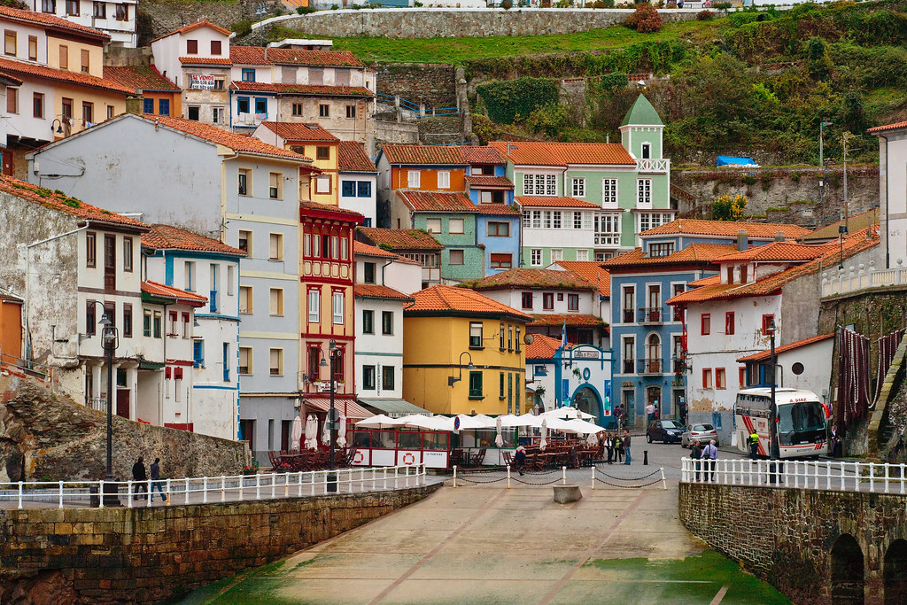 Cudillero photo