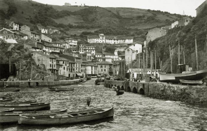 Cudillero photo